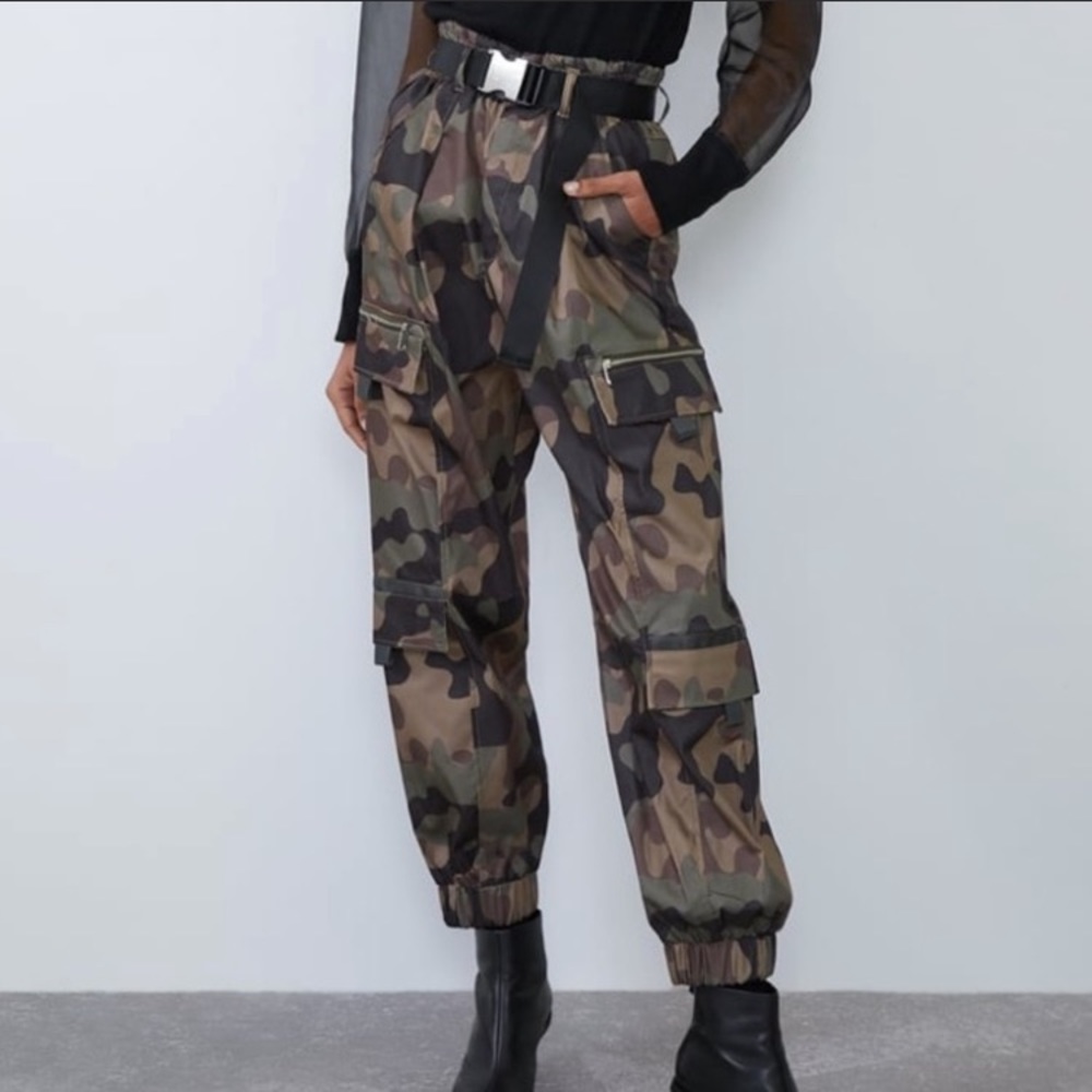Zara Super High Waist Camo Cargo Jogger Pant M